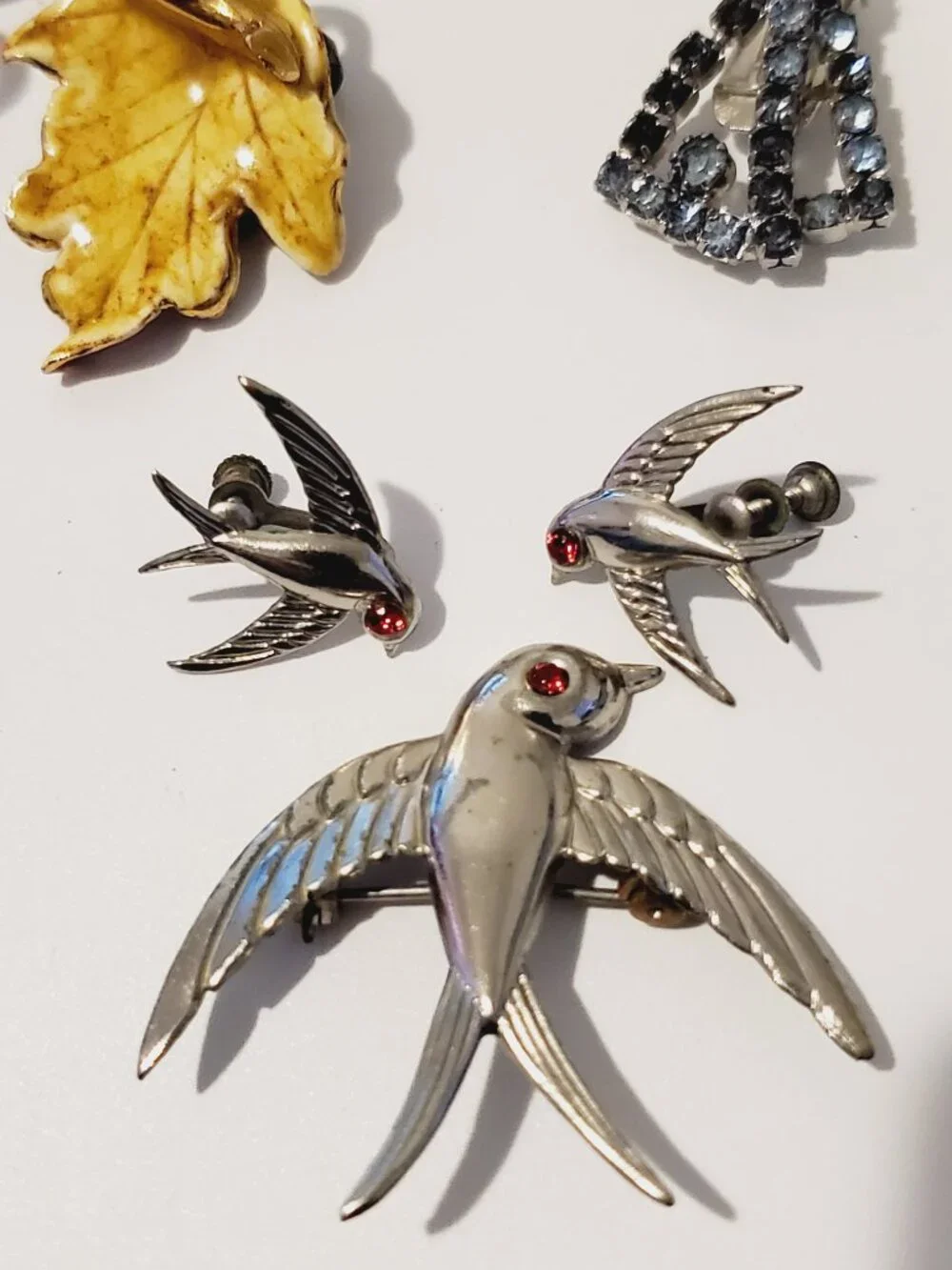 3 Brooches with matching Earrings, items # B- 1030-1032,. wt 43 grams.